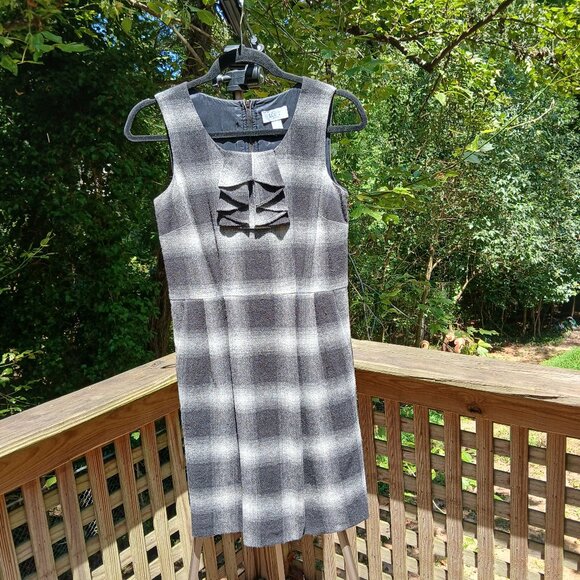 Ann Taylor Loft Petites Gray & Black Plaid Wool Ruffle Beck Sheath Dress Sz 2P - Picture 1 of 8